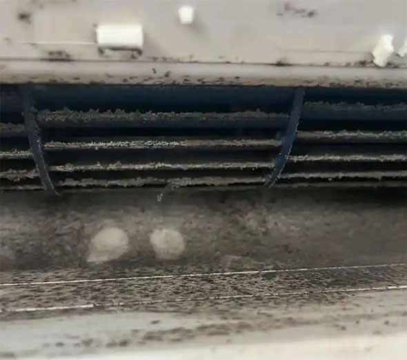 太康空调吹的风有股烧焦味是怎么回事